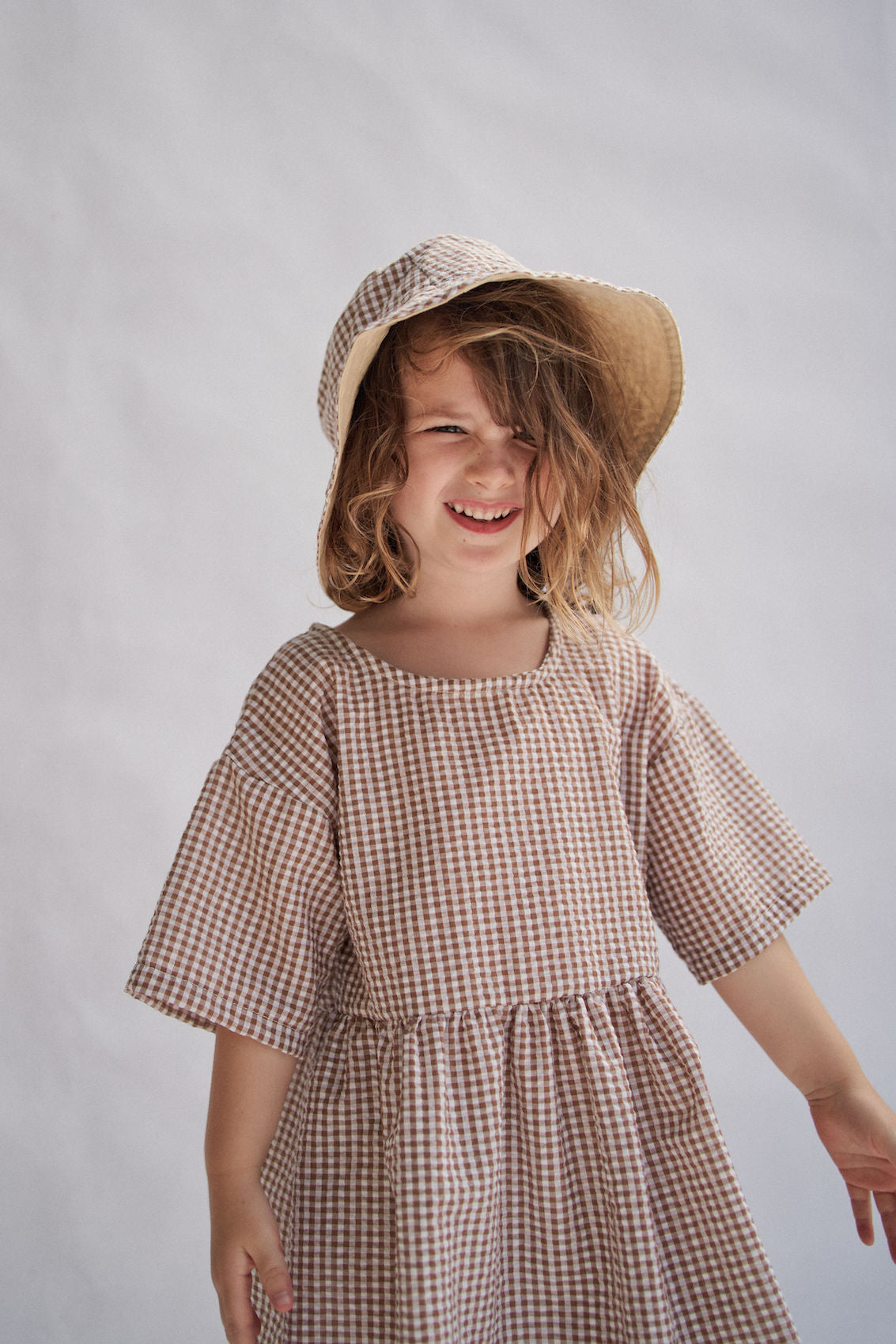 Ziggy Bucket Hat in Beige Coco Gingham, Kids Accessories, Children's Clothing, Little the Label